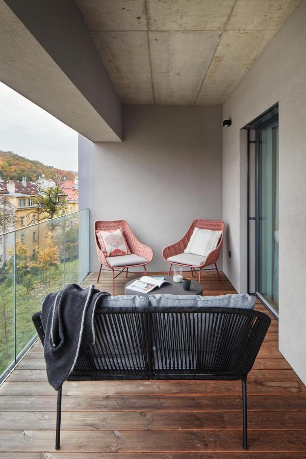 Prague Days - Designer Apts - Garage - Terrace - Easy City Access Kültér fotó