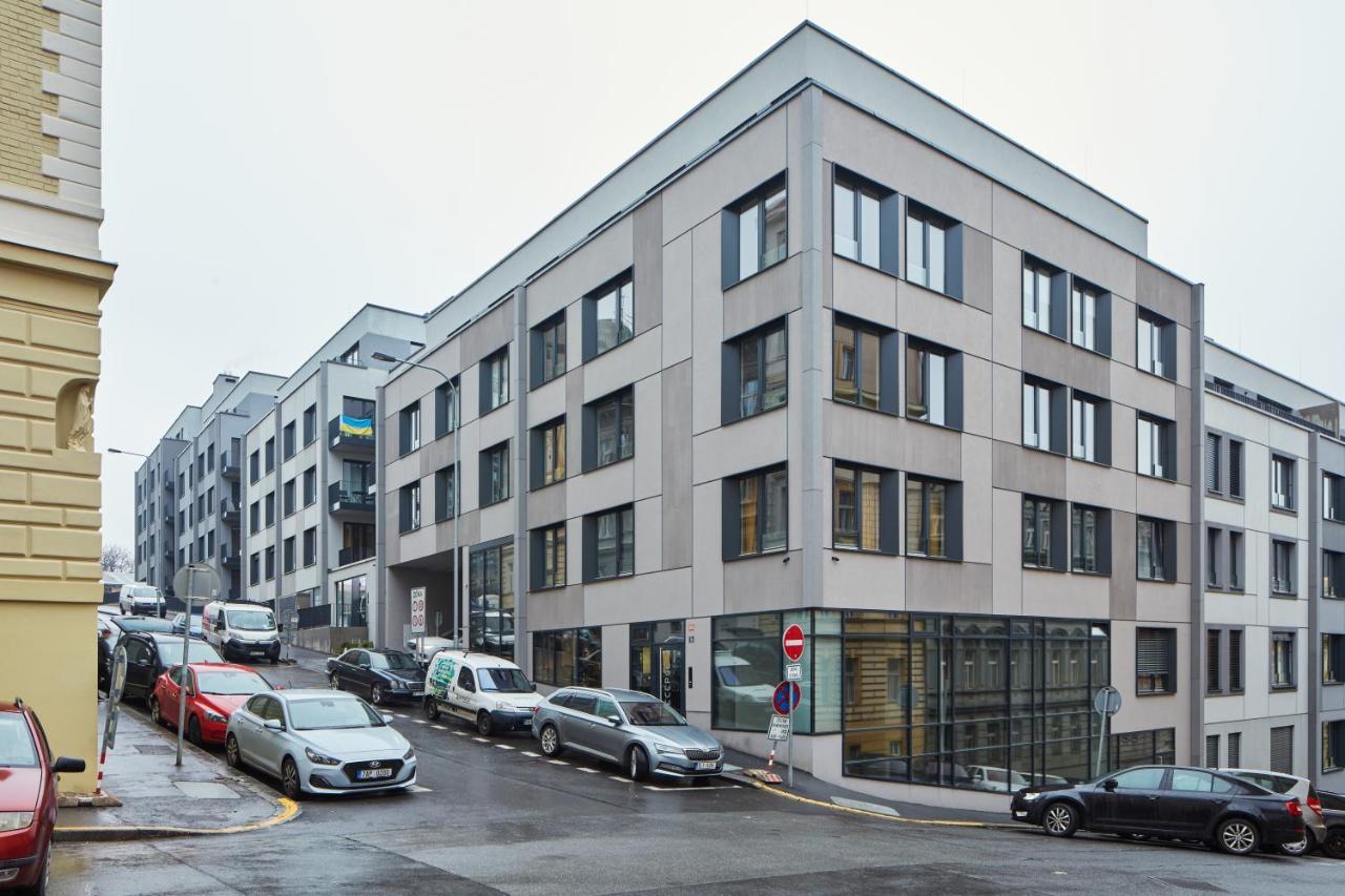 Prague Days - Designer Apts - Garage - Terrace - Easy City Access Kültér fotó